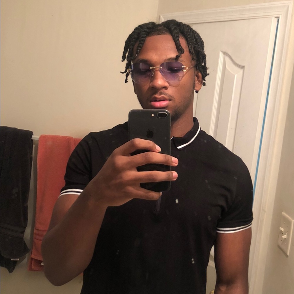 Meet your Posher, Dezmond